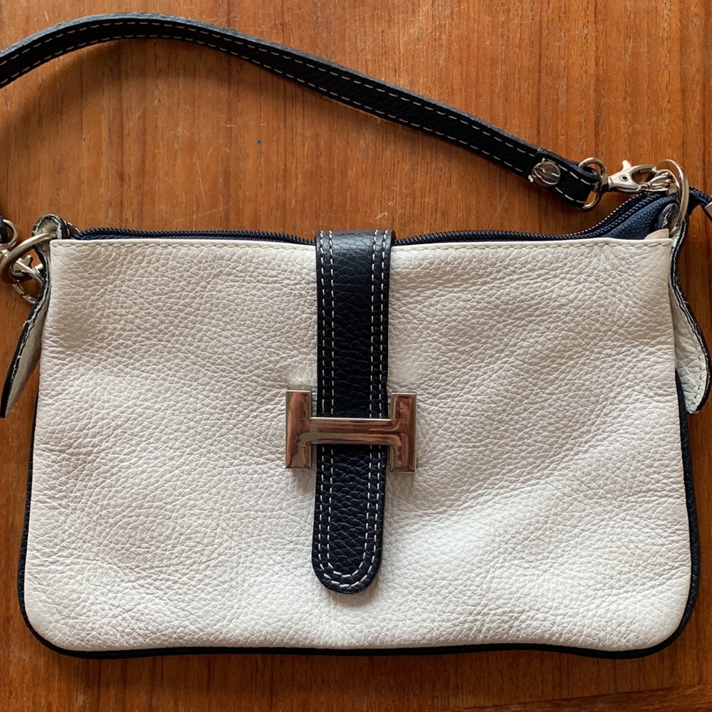 Vera Pelle white pebbled Italian leather bag